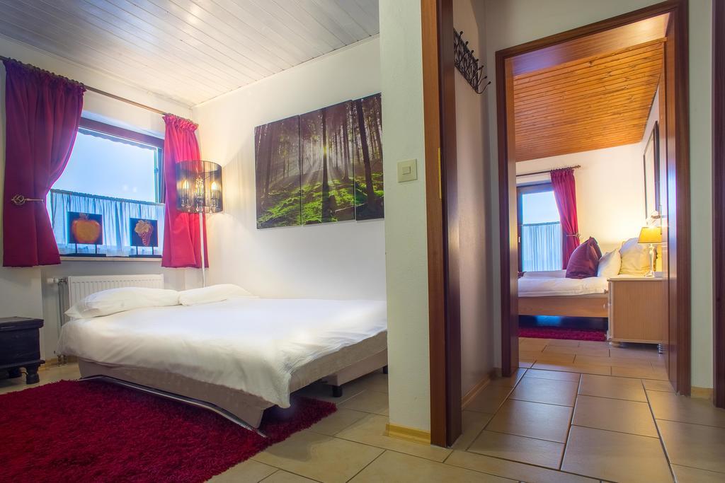 רוהפולדינג Hotel Garni Zeranka מראה חיצוני תמונה